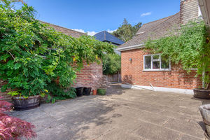 Rear External - click for photo gallery